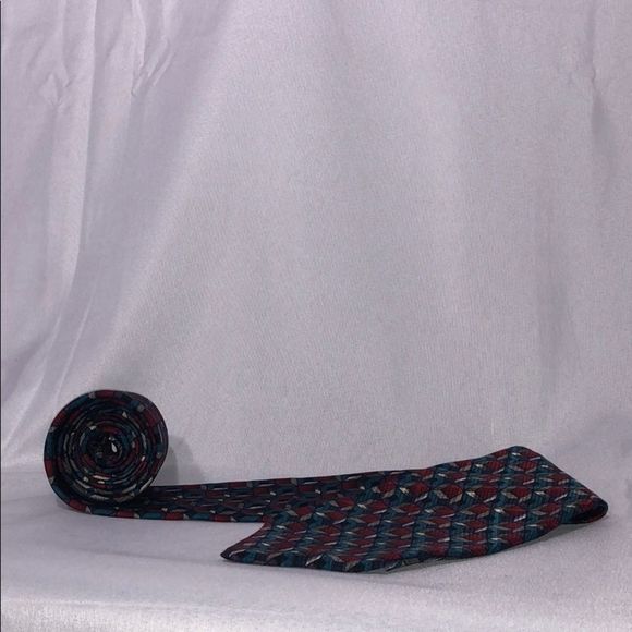 J G Hook neck tie cube pattern maroon navy blue square geometric design - Picture 2 of 6